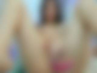 YanaMiana's Live Sex Cam Show