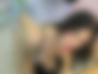 Live cam show with YanaMiana - Fingers on CamwithHer