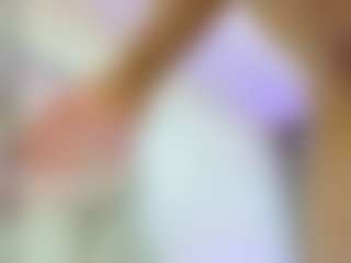 YanaMiana's Live Sex Cam Show