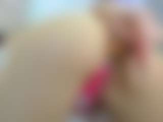 YanaMiana's Live Sex Cam Show