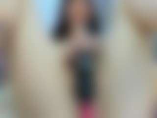 YanaMiana's Live Sex Cam Show