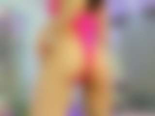 YanaMiana's Live Sex Cam Show