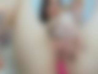 YanaMiana's Live Sex Cam Show