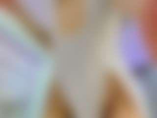 YanaMiana's Live Sex Cam Show