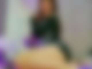 YanaMiana's Live Sex Cam Show