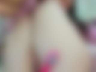 YanaMiana's Live Sex Cam Show