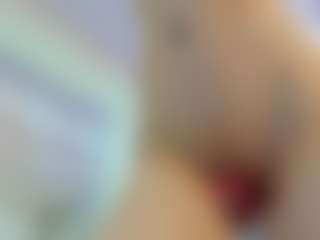 YanaMiana's Live Sex Cam Show