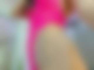 Live cam show with YanaMiana - Fingering on Stripli.com