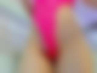 Live cam show with YanaMiana - Foot Fetish on friskycurves.com