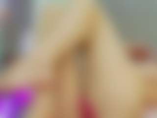 YanaMiana's Live Sex Cam Show
