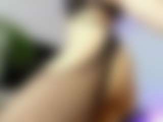 YanaMiana's Live Sex Cam Show