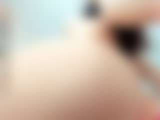 YanaMiana's Live Sex Cam Show