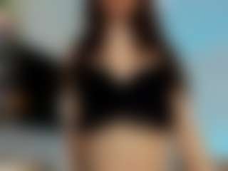 YanaMiana's Live Sex Cam Show