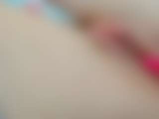 YanaMiana's Live Sex Cam Show