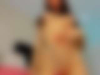 YanaMiana's Live Sex Cam Show
