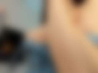 YanaMiana's Live Sex Cam Show