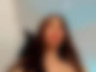 YanaMiana's Live Sex Cam Show