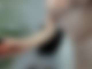 YanaMiana's Live Sex Cam Show
