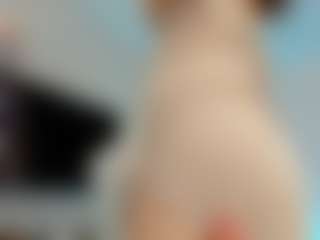 YanaMiana's Live Sex Cam Show