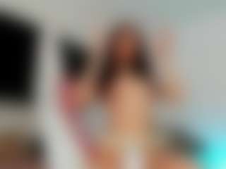 YanaMiana's Live Sex Cam Show