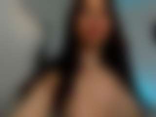 YanaMiana's Live Sex Cam Show