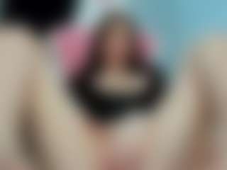 YanaMiana's Live Sex Cam Show