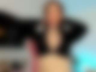 YanaMiana's Live Sex Cam Show