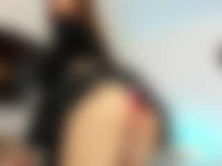 YanaMiana's Live Sex Cam Show