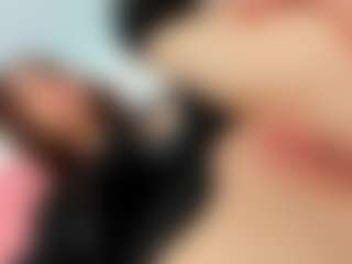 YanaMiana's Live Sex Cam Show
