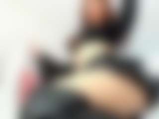 YanaMiana's Live Sex Cam Show