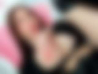YanaMiana's Live Sex Cam Show