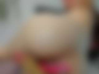 YanaMiana's Live Sex Cam Show