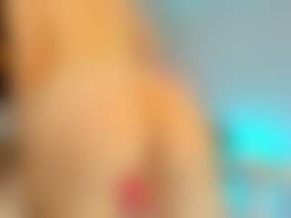 YanaMiana's Live Sex Cam Show