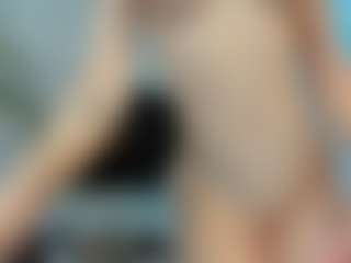 YanaMiana's Live Sex Cam Show