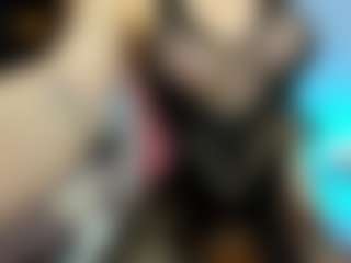 YanaMiana's Live Sex Cam Show