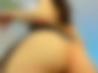 YanaMiana's Live Sex Cam Show