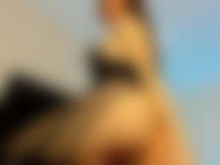 YanaMiana's Live Sex Cam Show