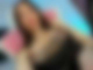 YanaMiana's Live Sex Cam Show
