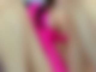 YanaMiana's Live Sex Cam Show