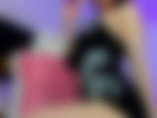 YanaMiana's Live Sex Cam Show