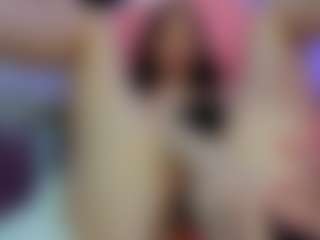YanaMiana's Live Sex Cam Show