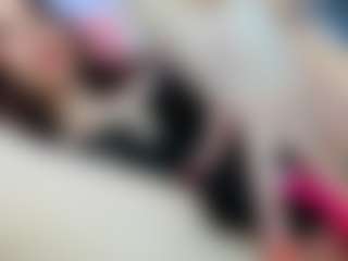 Live cam show with YanaMiana - Fingering on Camming Site