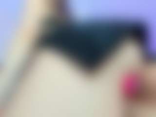 YanaMiana's Live Sex Cam Show