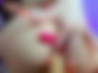 Live cam show with YanaMiana - Nipple Piercings on fapnchat