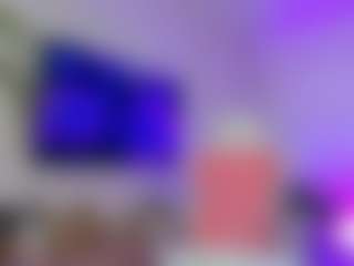 Live cam show with YanaMiana - Skinny on Dolls Live