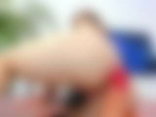 Live cam show with YanaMiana - Lush Blonde Hair on friskycurves.com