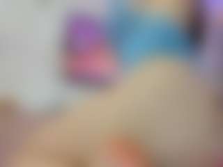 YanaMiana's Live Sex Cam Show