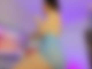 YanaMiana's Live Sex Cam Show
