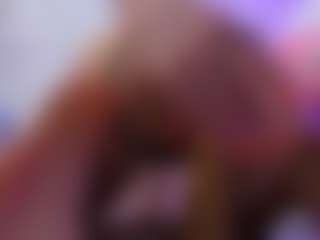 YanaMiana's Live Sex Cam Show