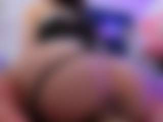 YanaMiana's Live Sex Cam Show